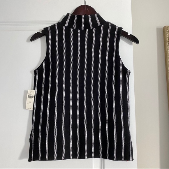 *SOLD* NWT Anthropologie Moth Rochester Top - Picture 4 of 8